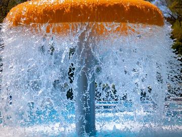 Tom Henckes Photografie - Outdoor swimmingpool activity-center !!