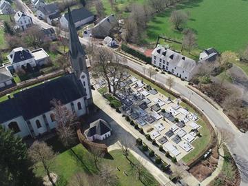 De kerk van Basbellain - Info+